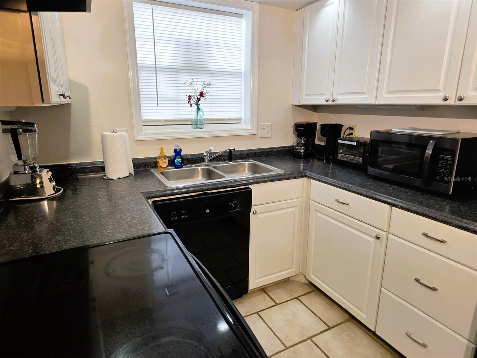 2164 VISTA DEL SOL CONDO #505