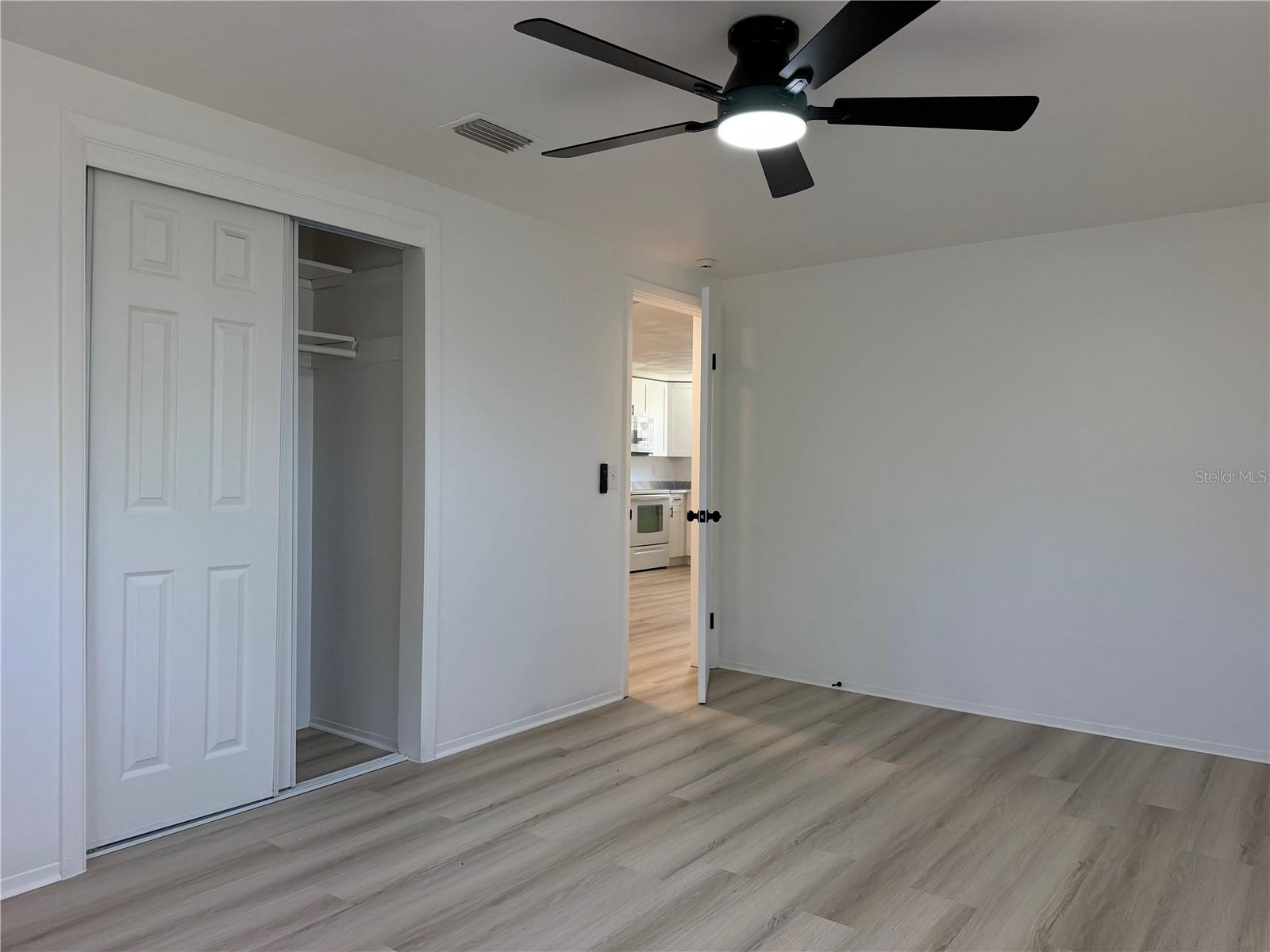4533 GRAND CENTRAL AVE
