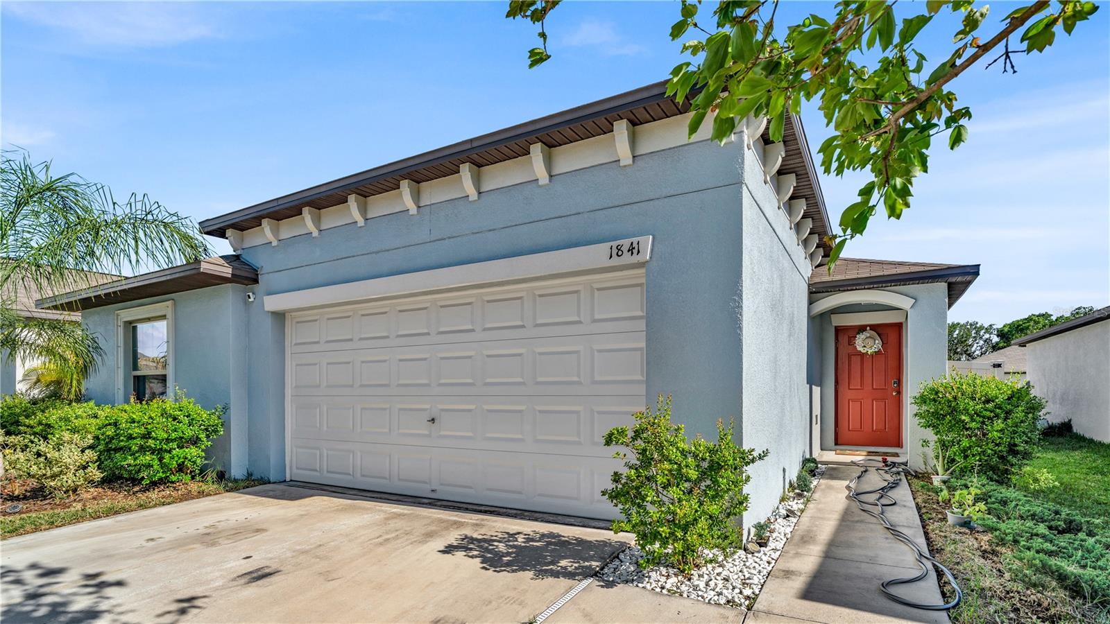 1841 CRINKLE LEAF CT