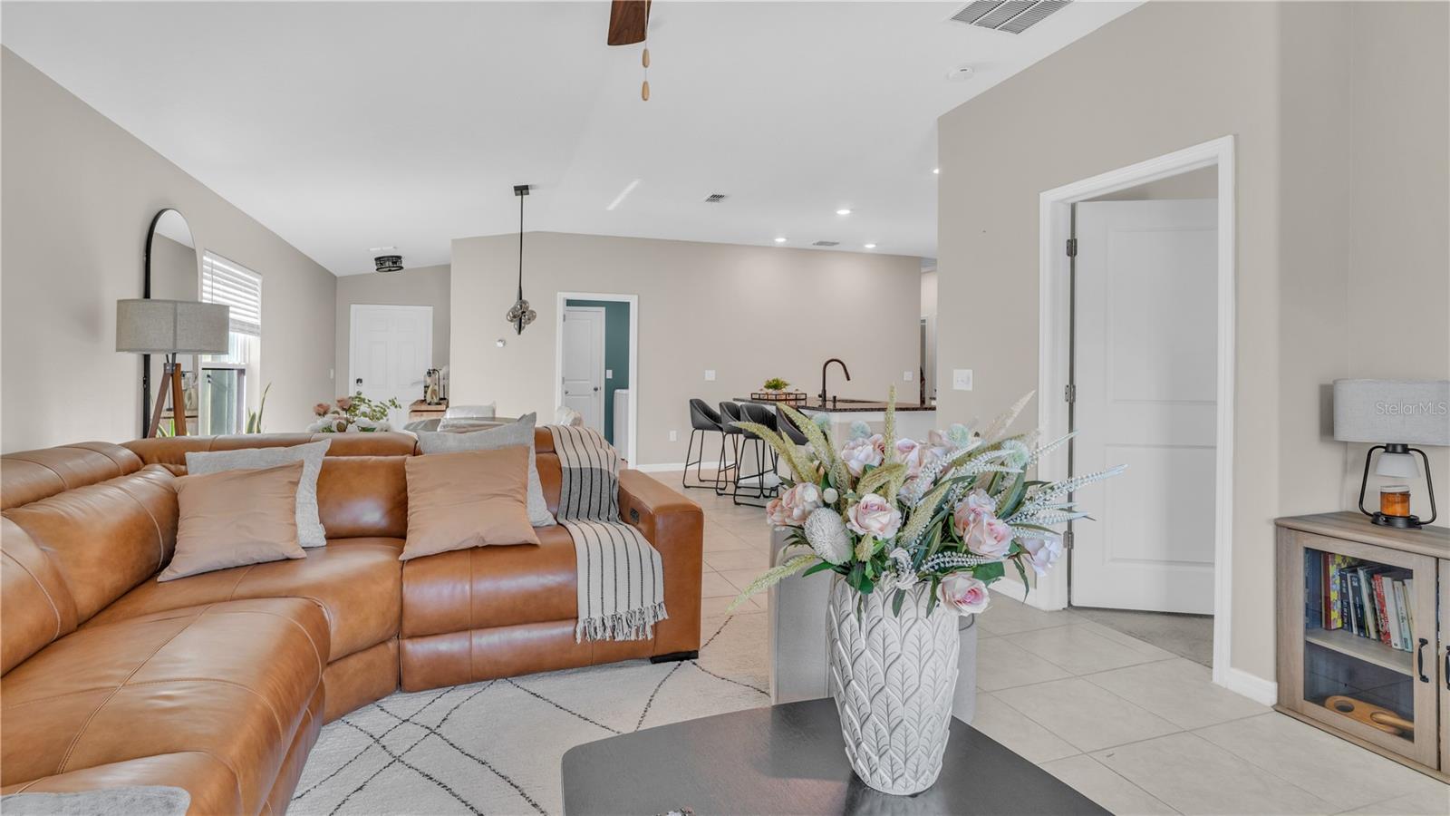 1841 CRINKLE LEAF CT