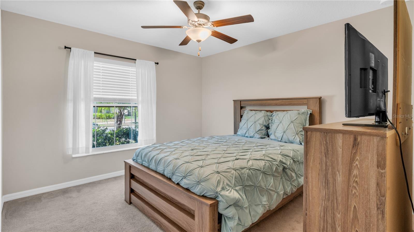 1841 CRINKLE LEAF CT