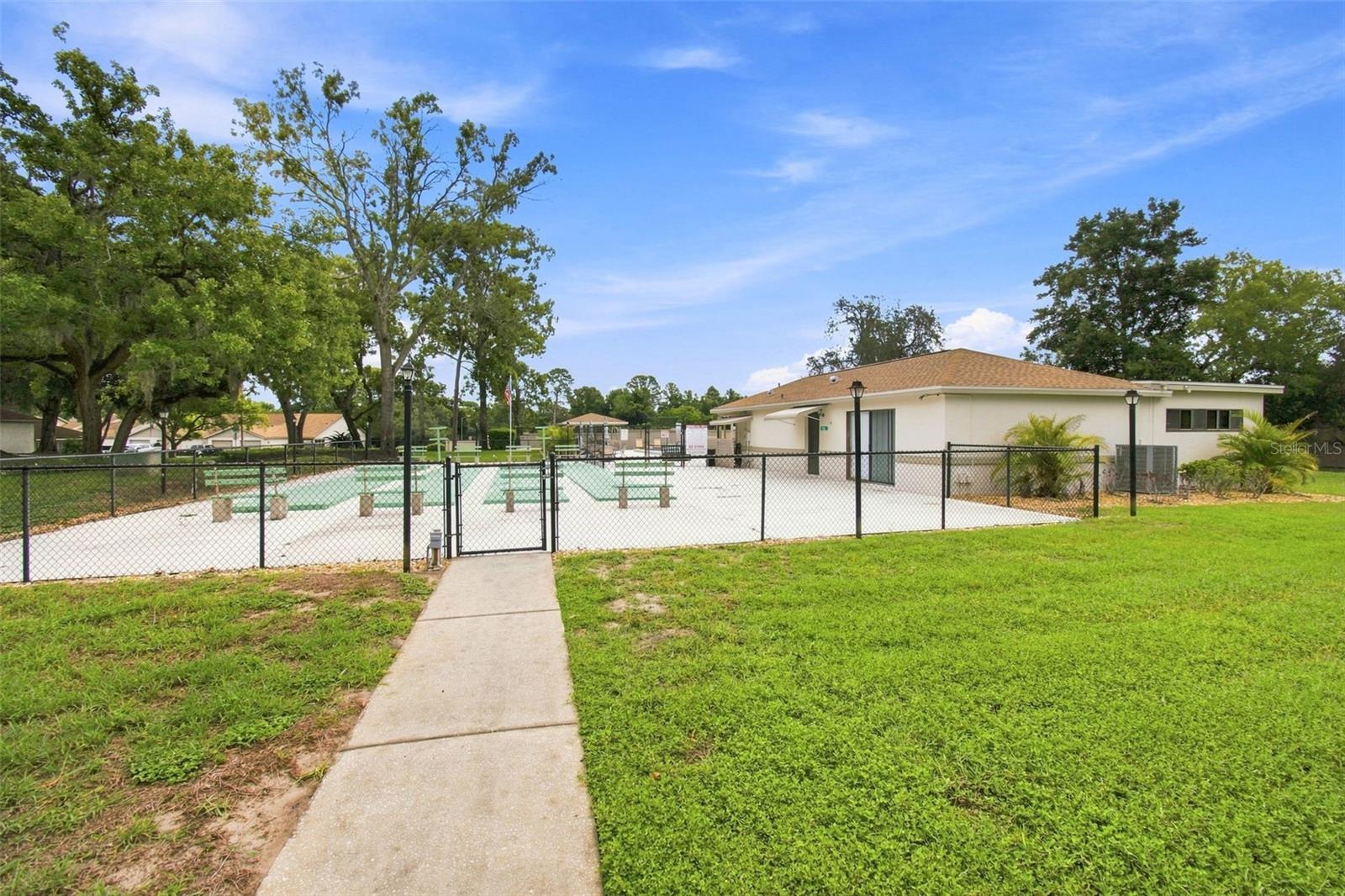 11712 SPRING TREE LN