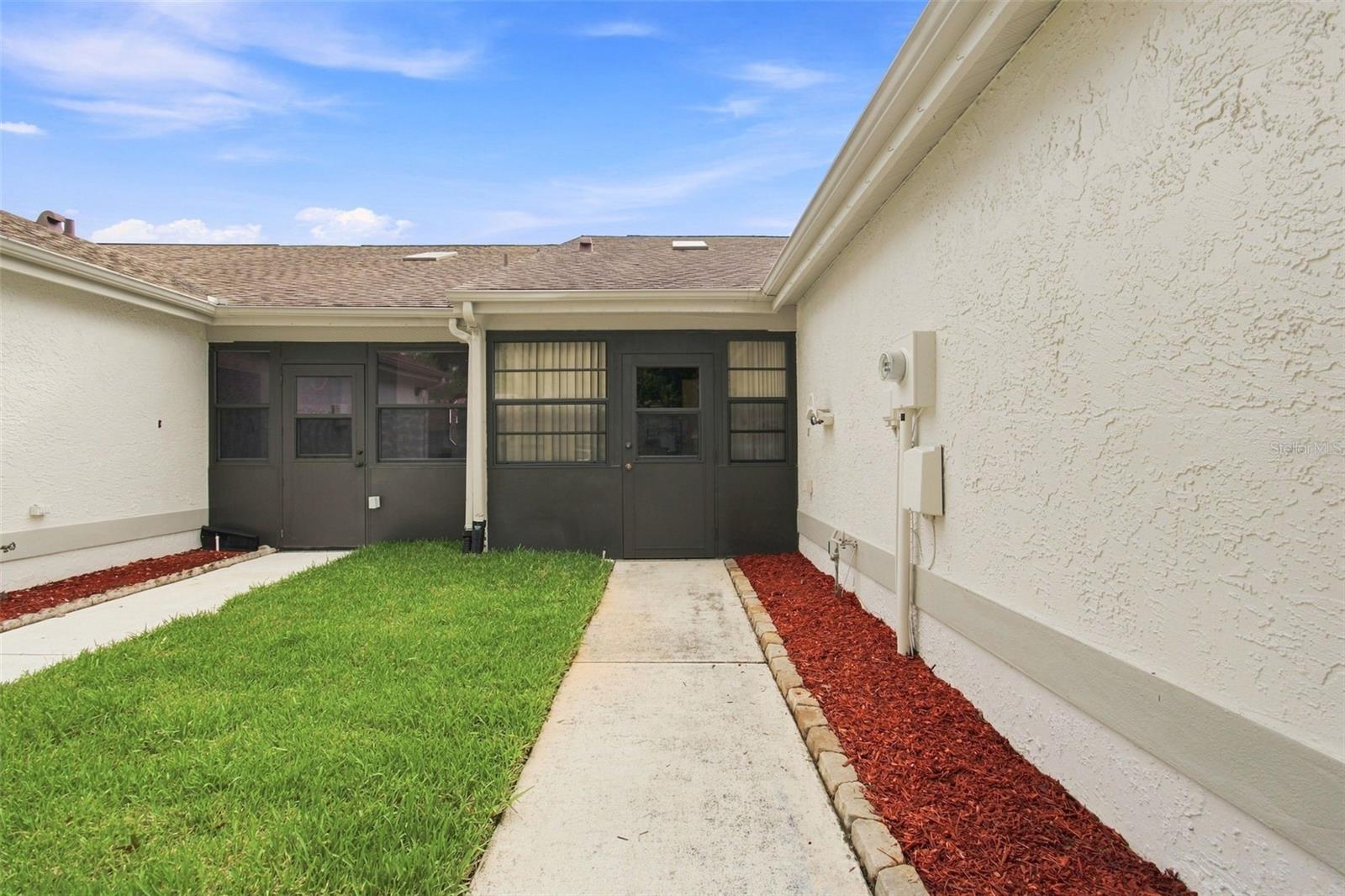 11712 SPRING TREE LN
