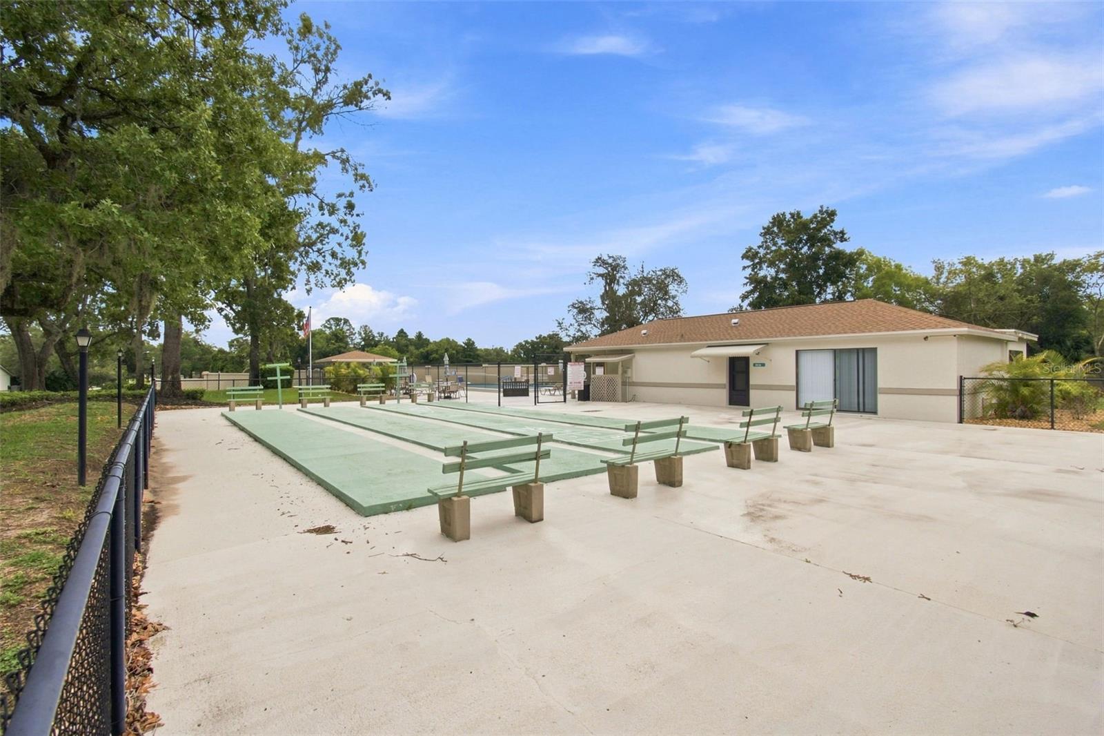 11712 SPRING TREE LN