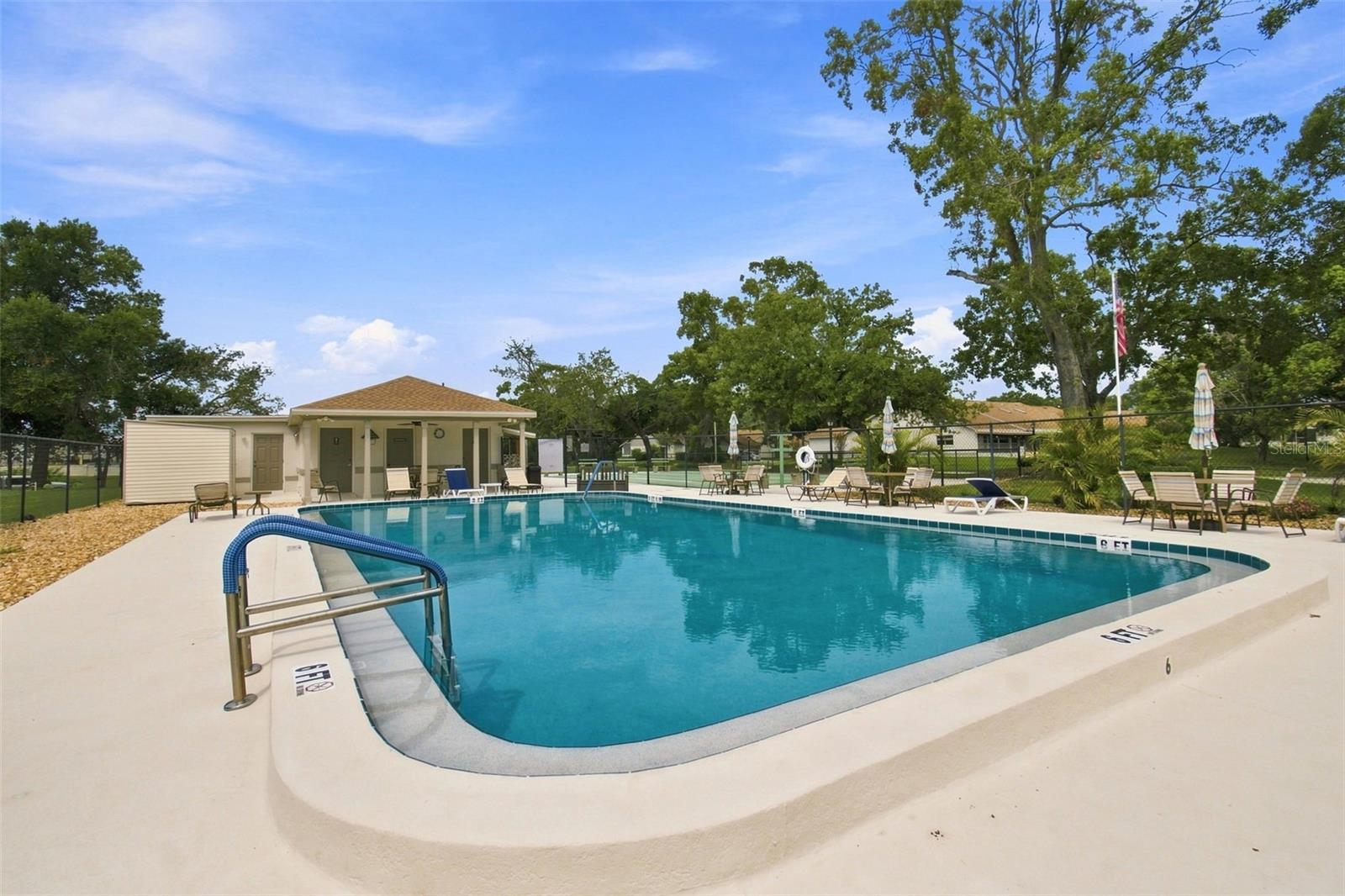 11712 SPRING TREE LN