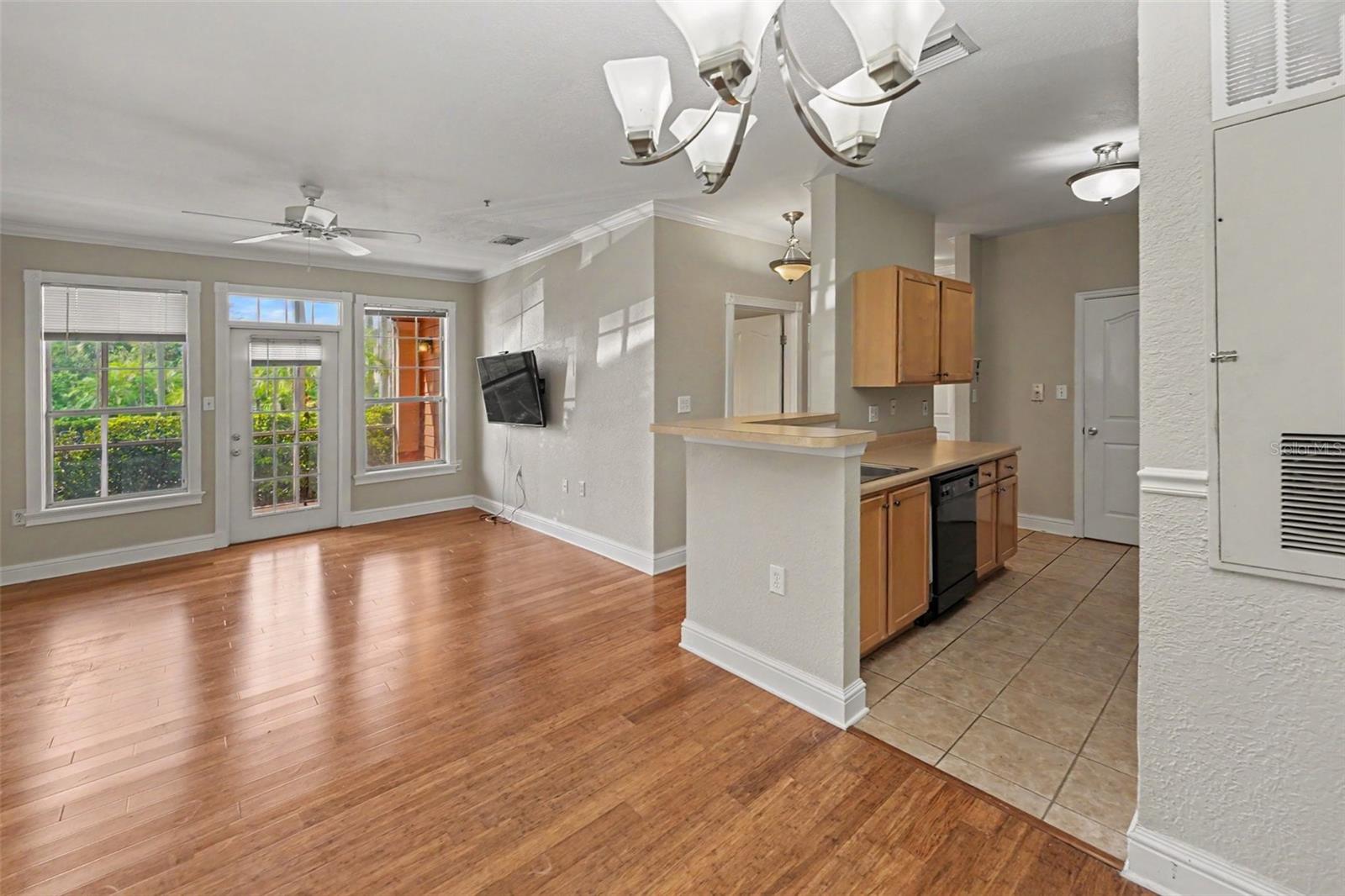 5000 CULBREATH KEY WAY #4-101