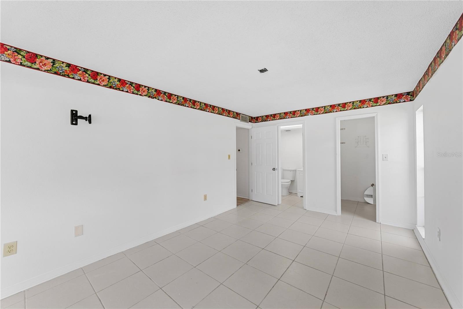 4854 MARINE PKWY #101