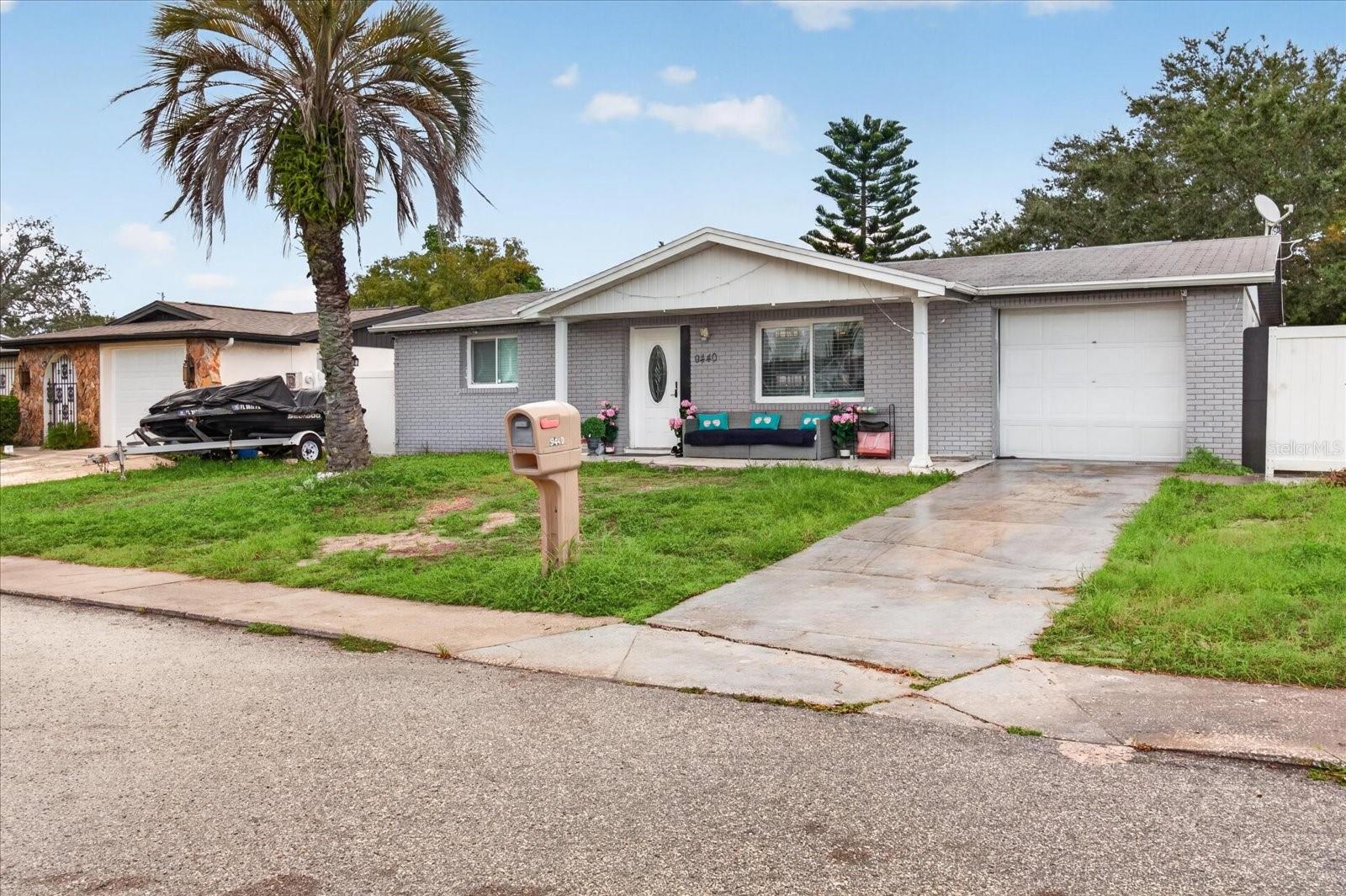 9440 RAINBOW LN