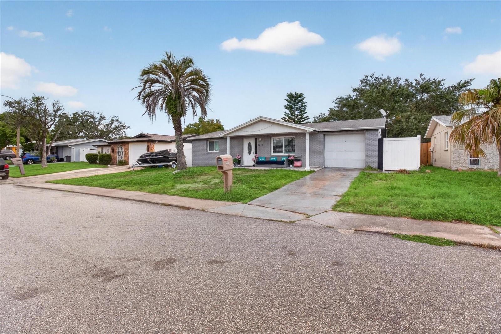 9440 RAINBOW LN