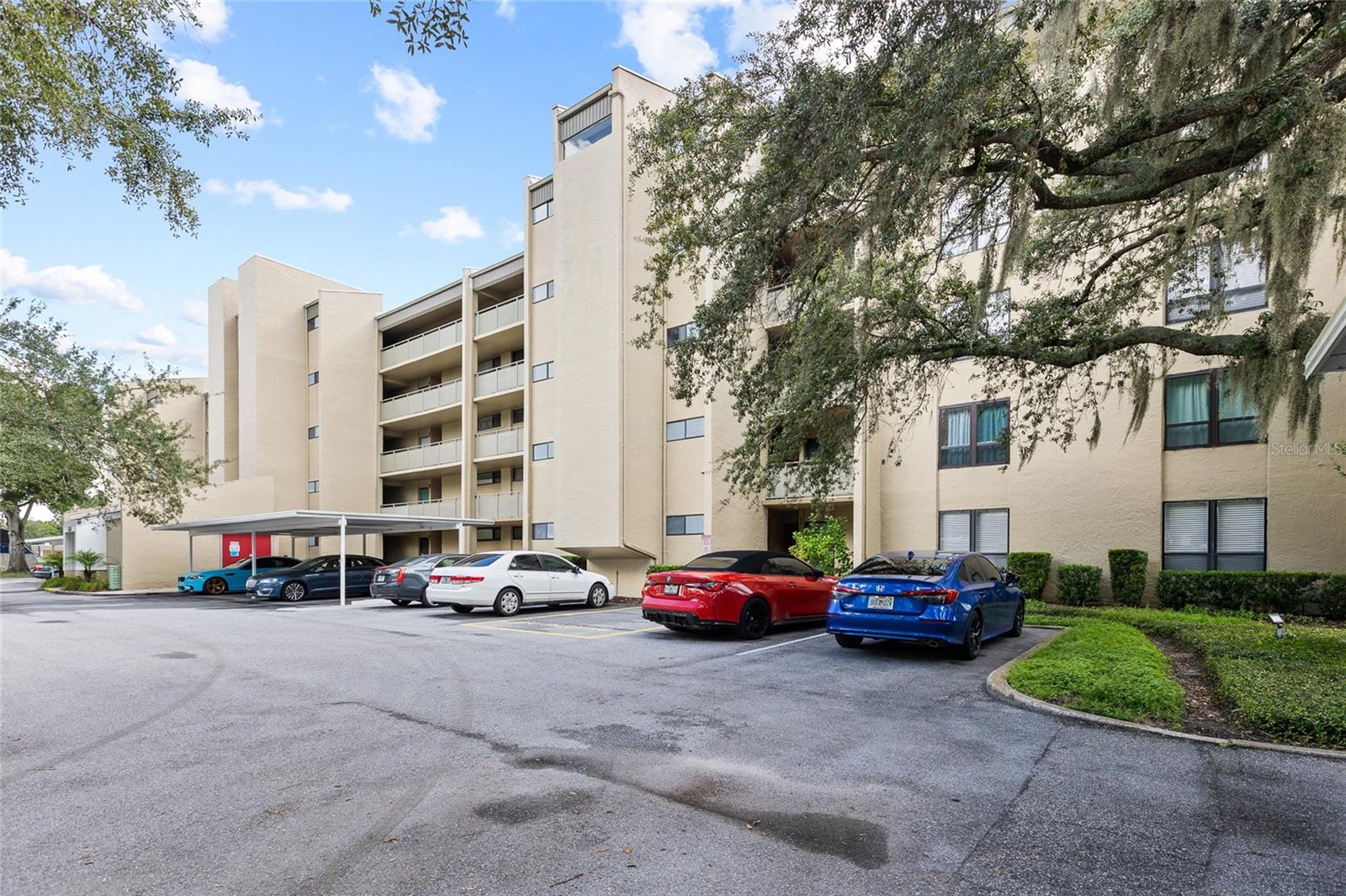 13626 GREENFIELD DR #109
