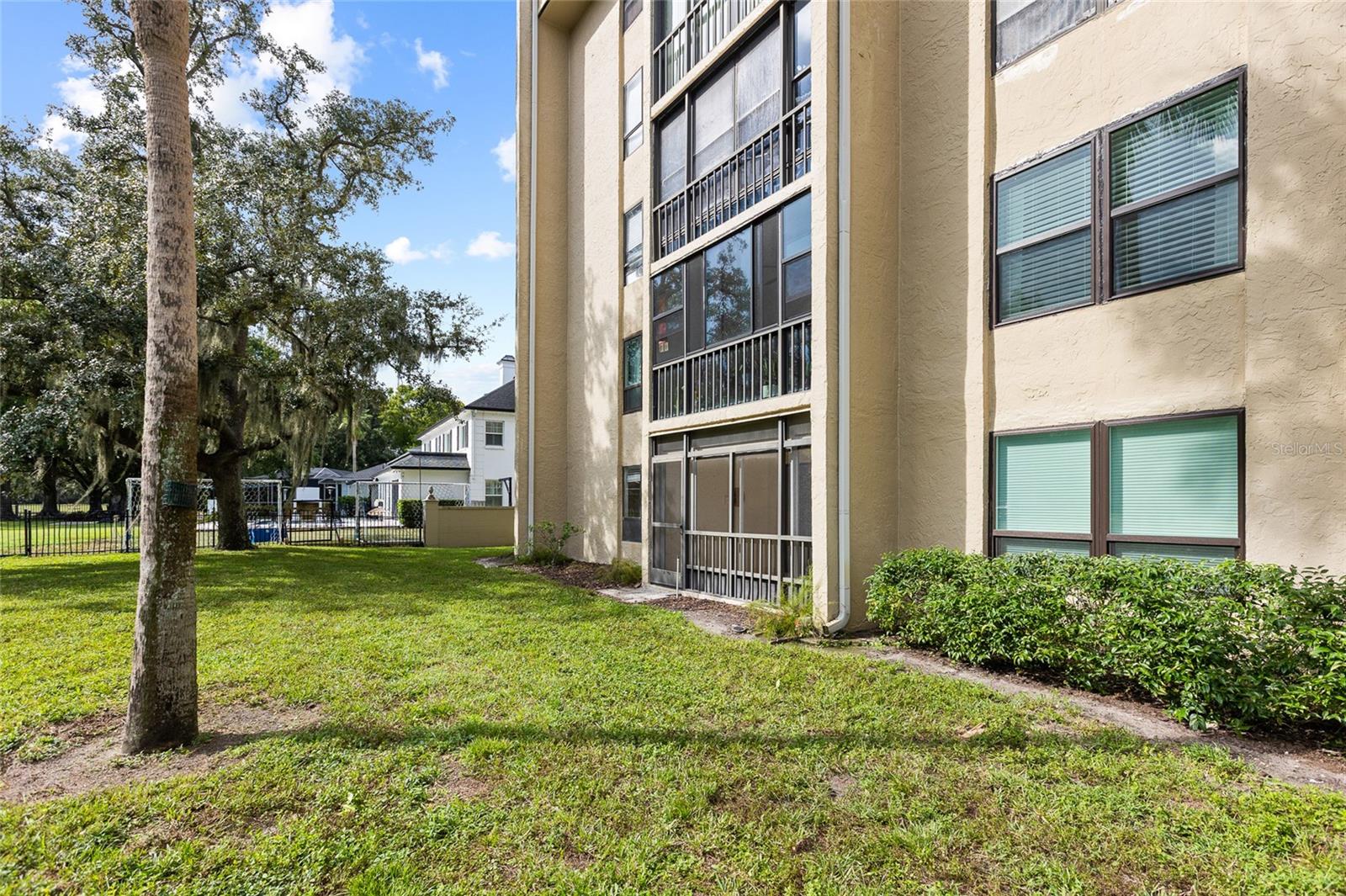 13626 GREENFIELD DR #109