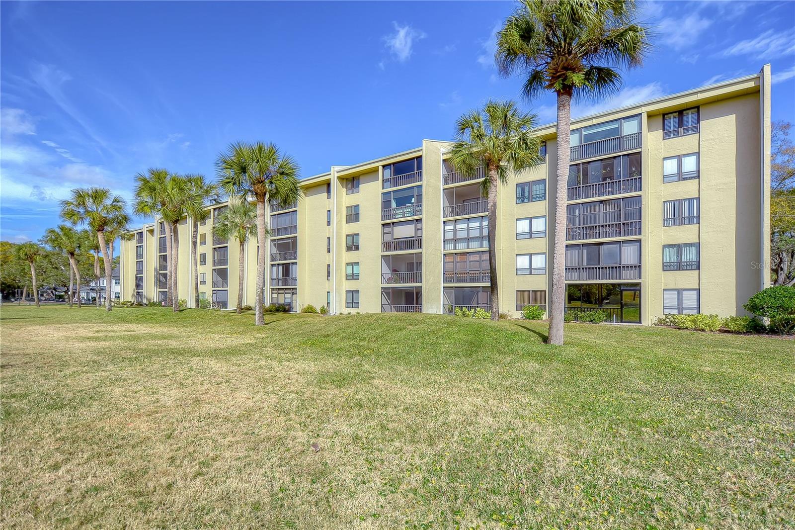 13626 GREENFIELD DR #109