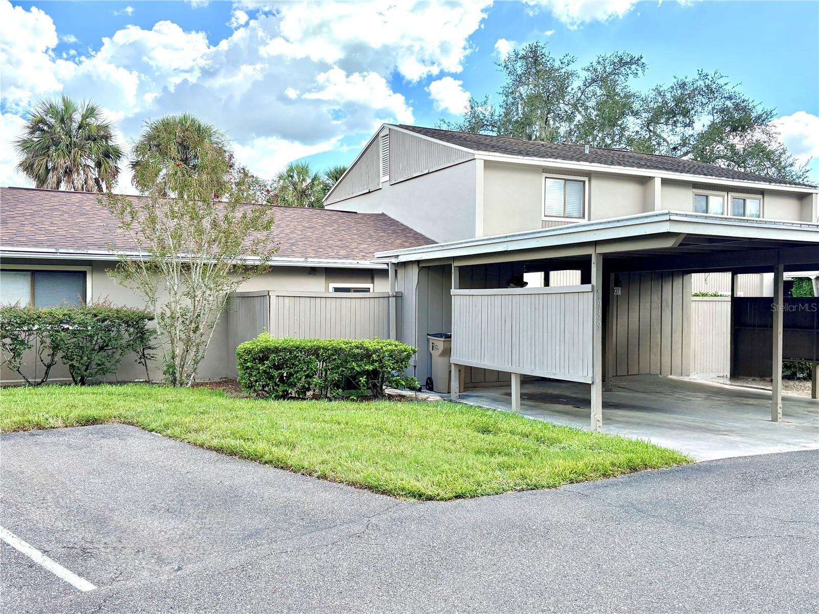 7939 Pine Dr #7939, Temple Terrace