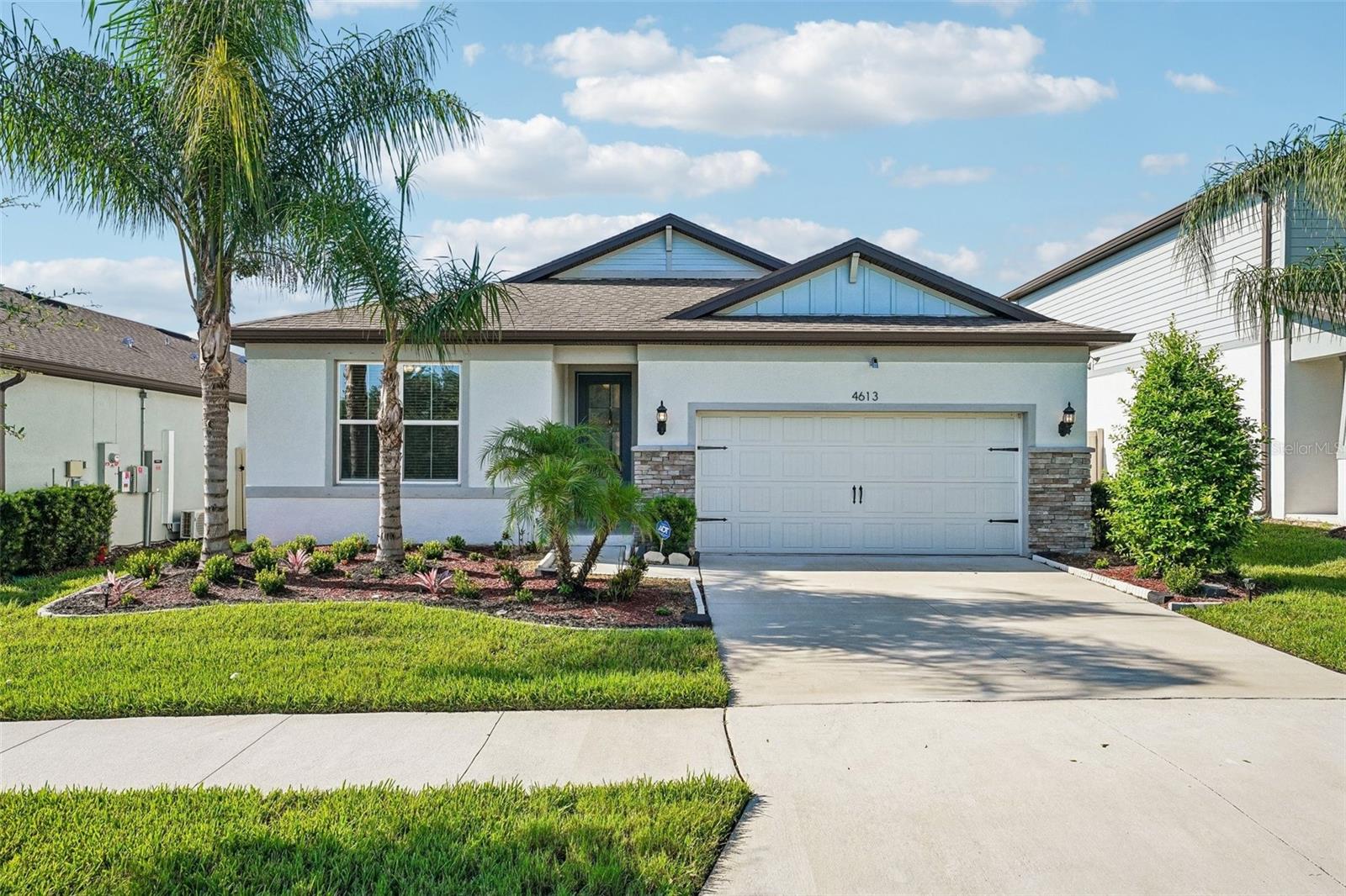 4613 Dover Bluff Ct, Valrico