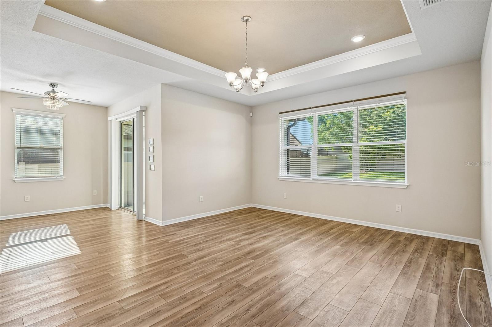 4613 DOVER BLUFF CT