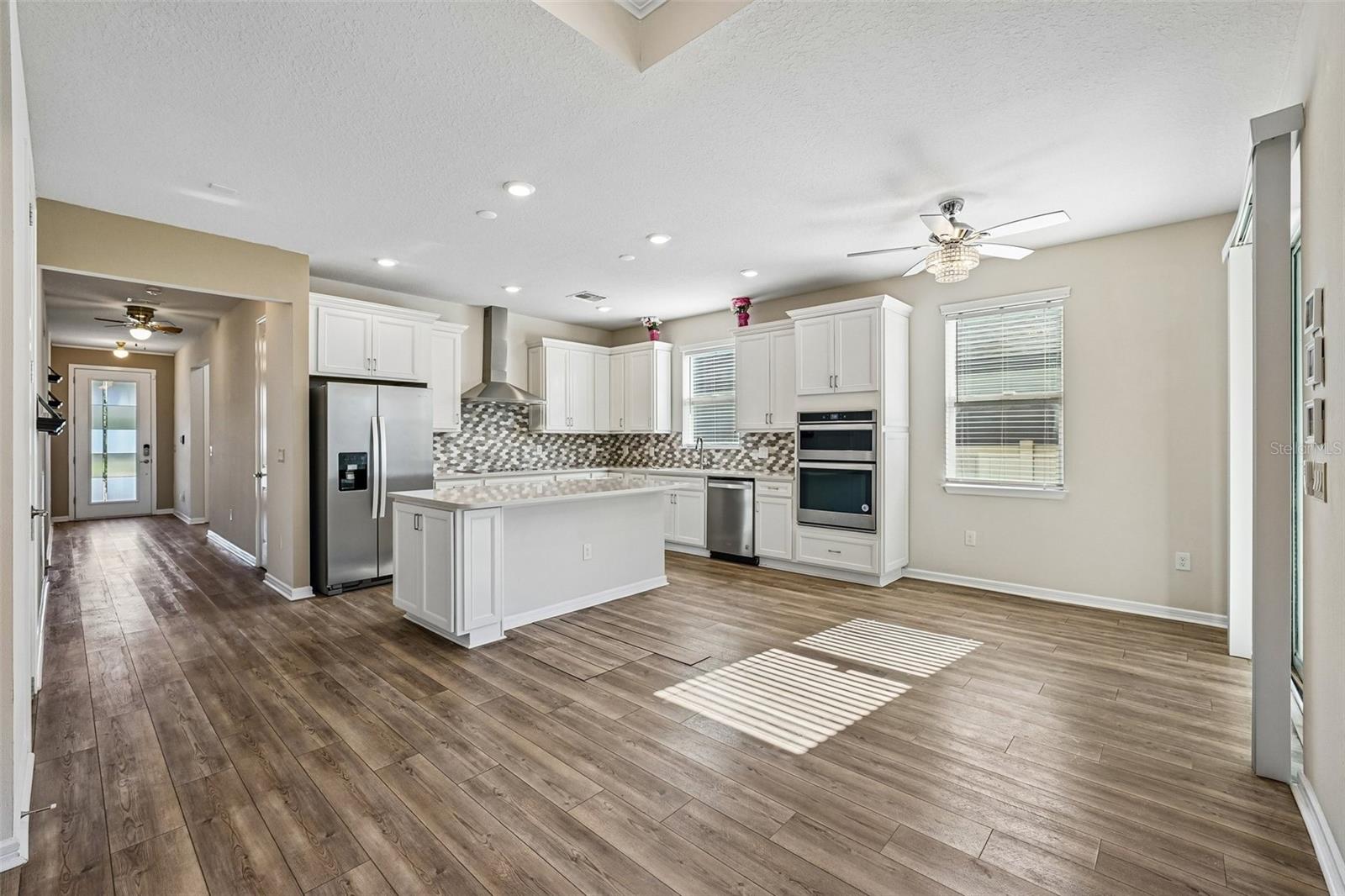 4613 DOVER BLUFF CT