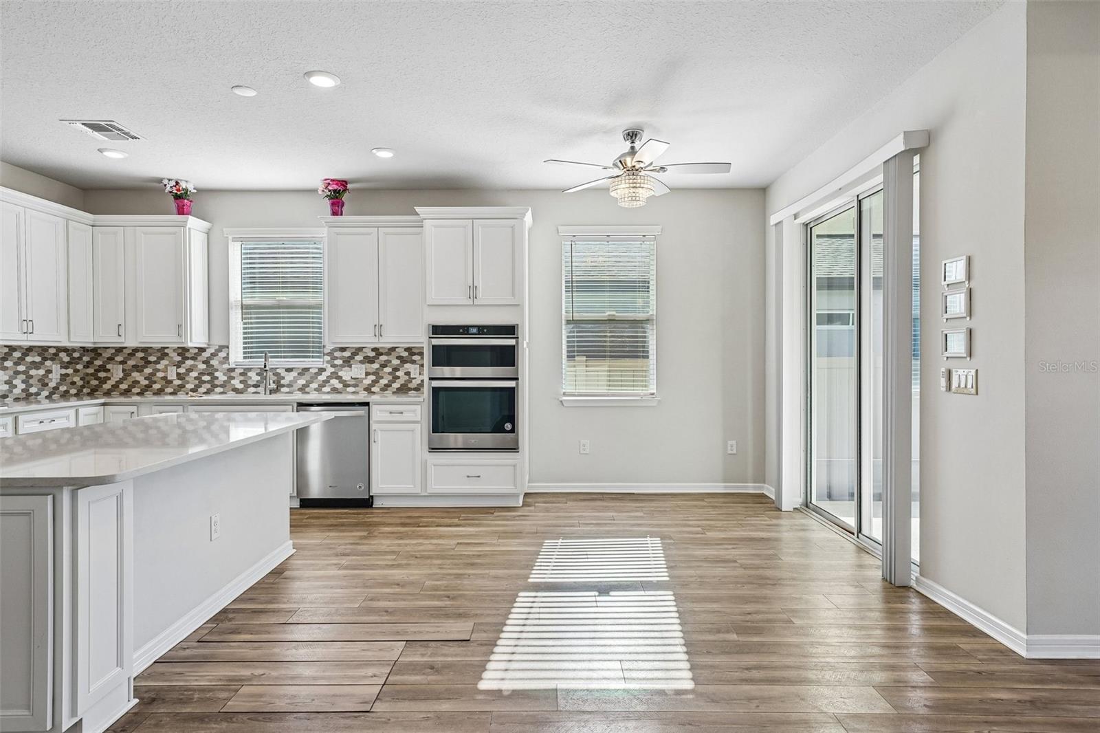 4613 DOVER BLUFF CT