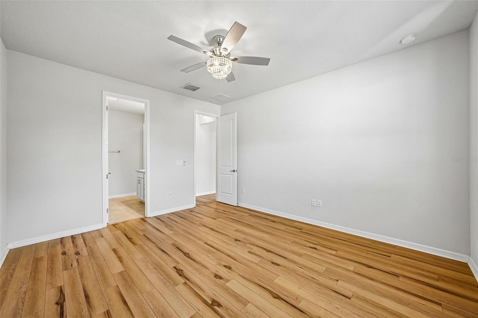 4613 DOVER BLUFF CT