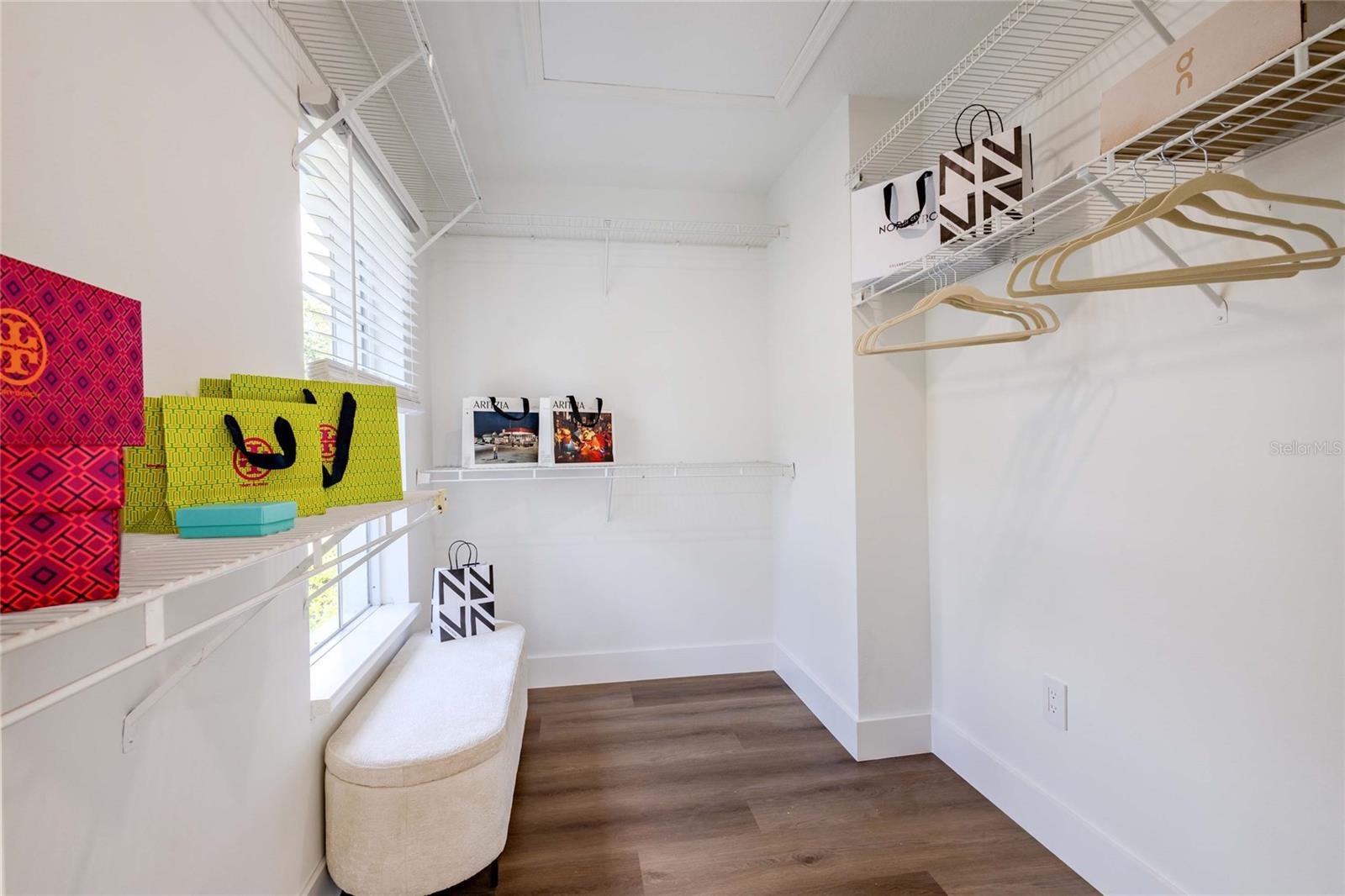 2802 W MORRISON AVE
