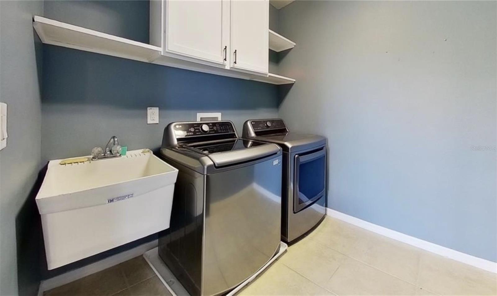 2863 MAPLE BROOK LOOP