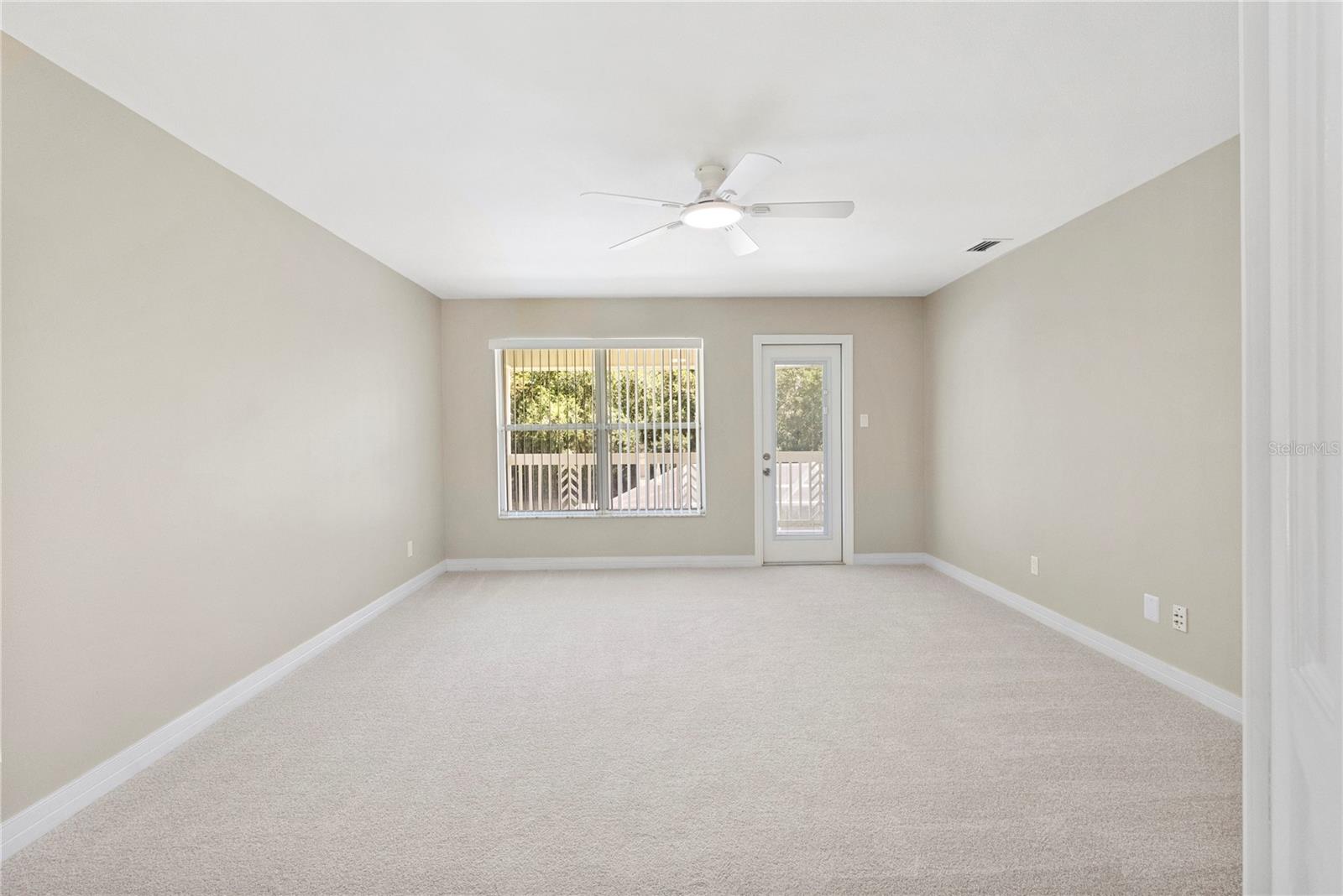 17919 CLEAR LAKE DR