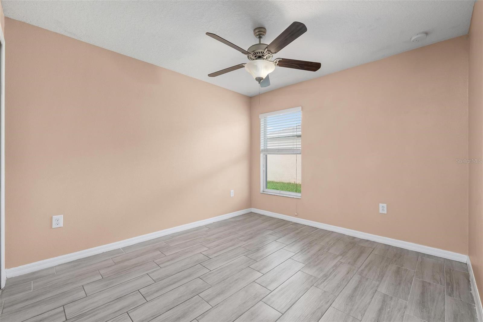 304 CASCADE BEND DR