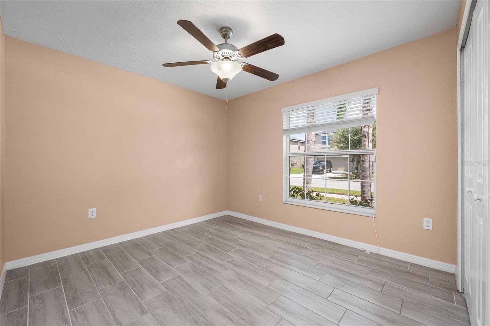 304 CASCADE BEND DR