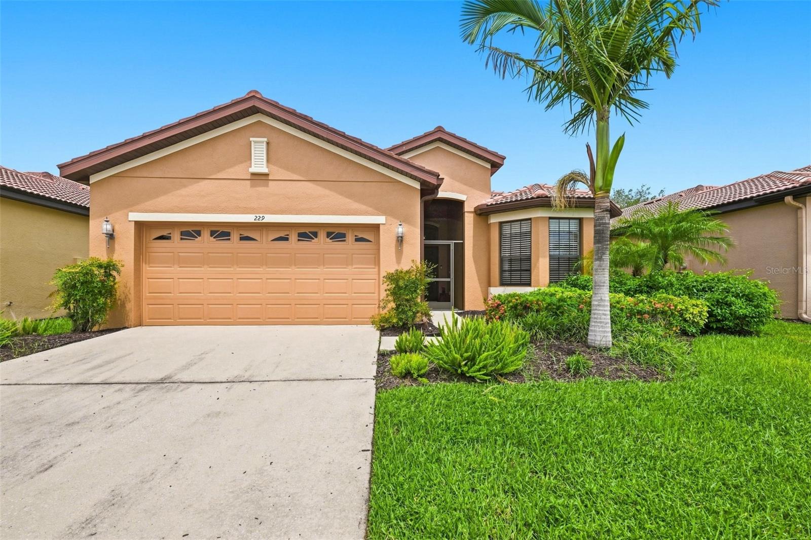 229 SILVER FALLS DR