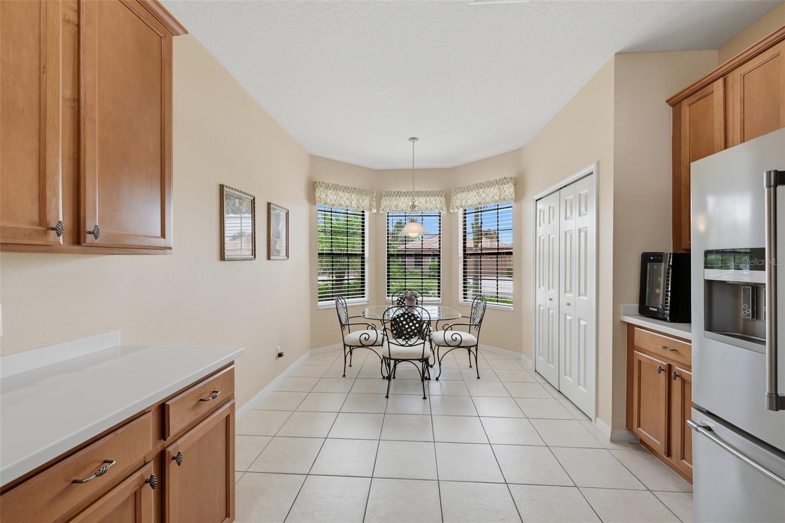 229 SILVER FALLS DR