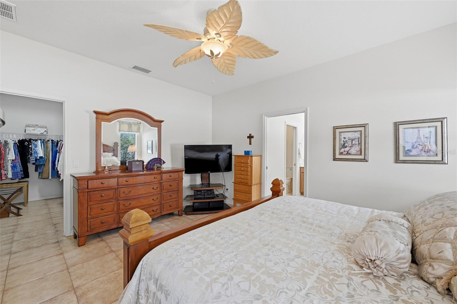 229 SILVER FALLS DR