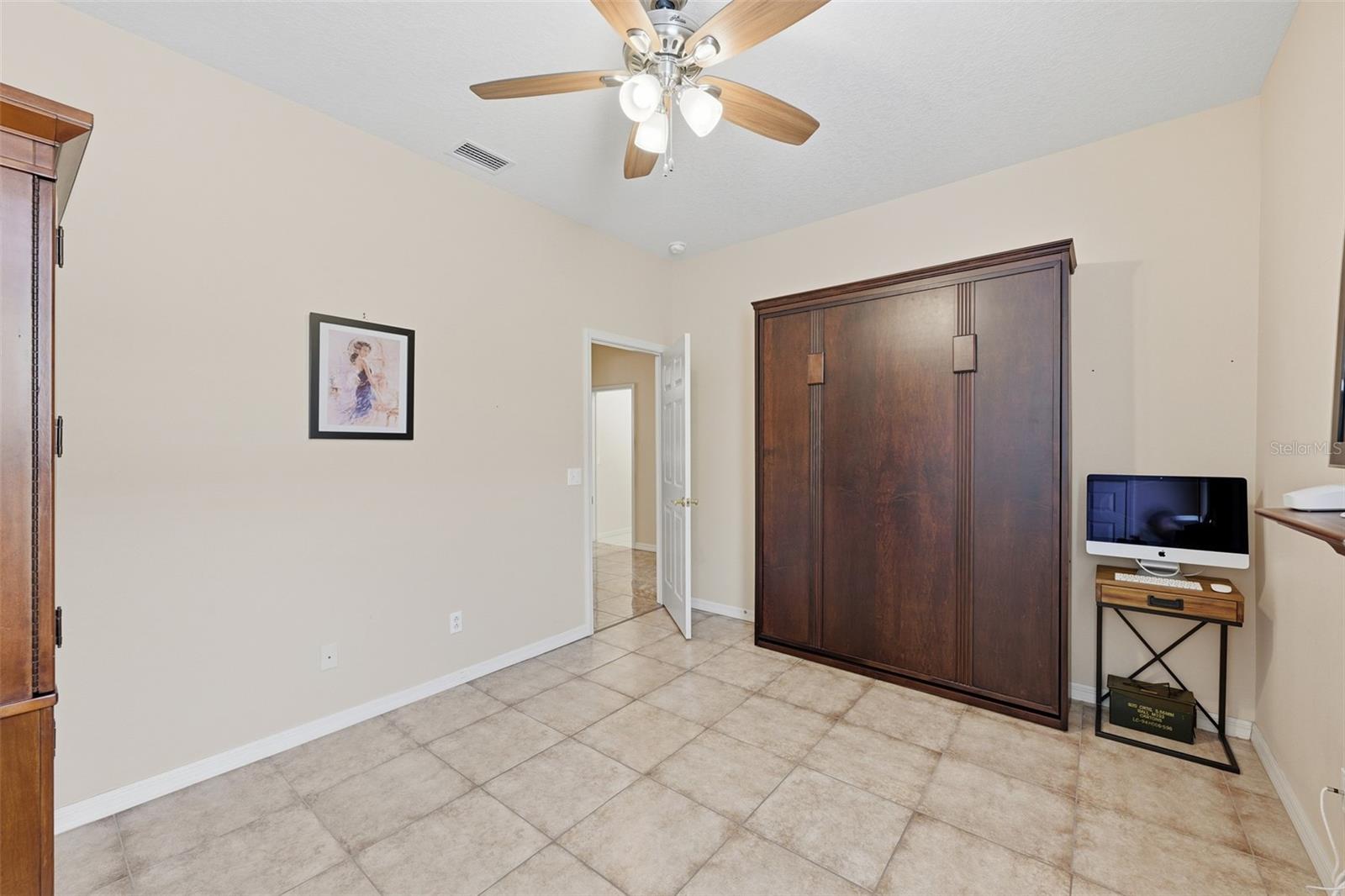 229 SILVER FALLS DR