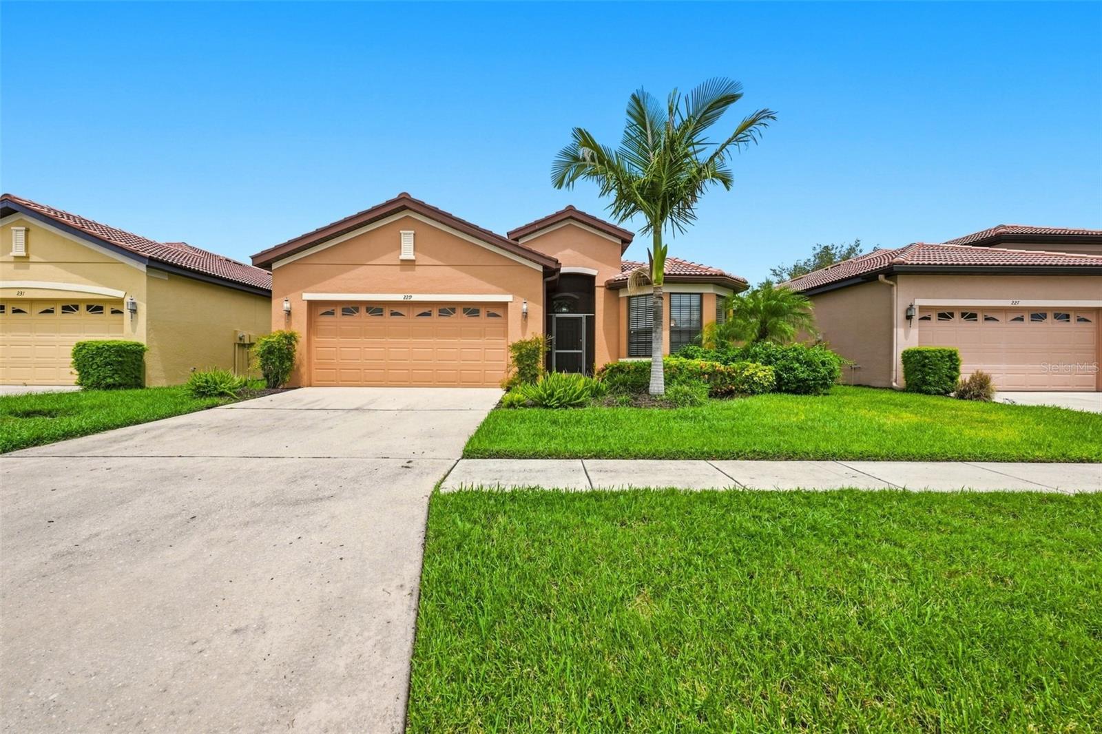 229 SILVER FALLS DR