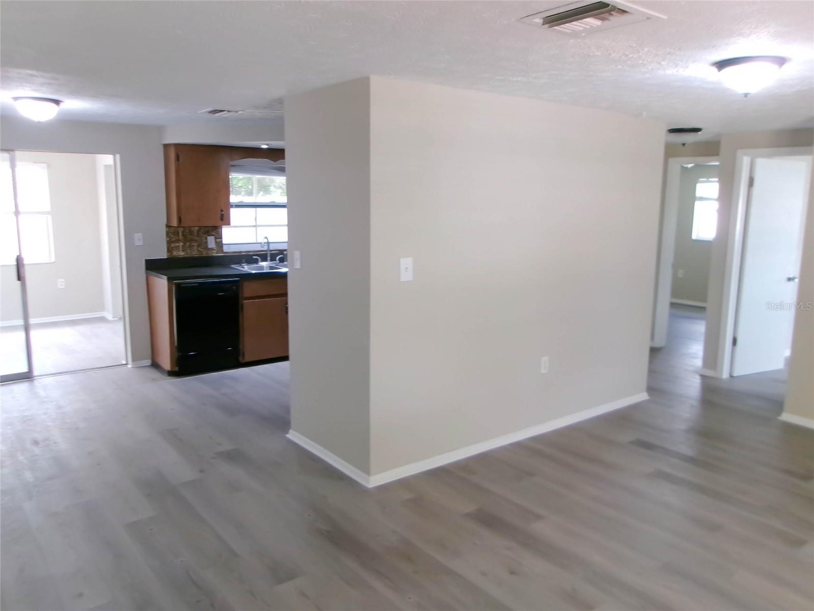 1421 NORMANDY BLVD