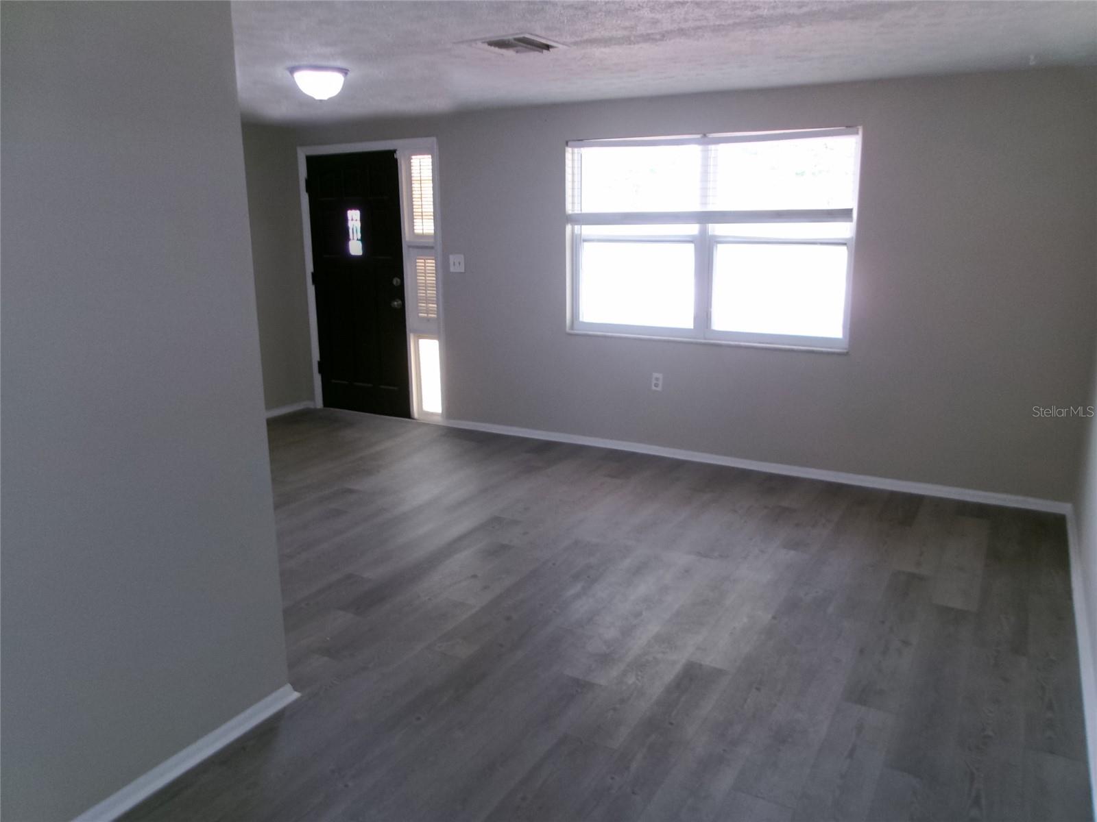 1421 NORMANDY BLVD