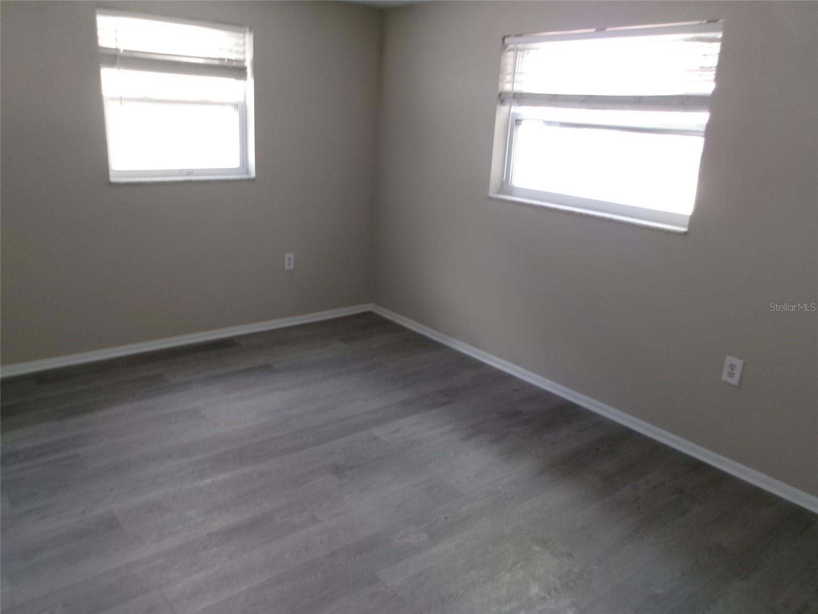 1421 NORMANDY BLVD