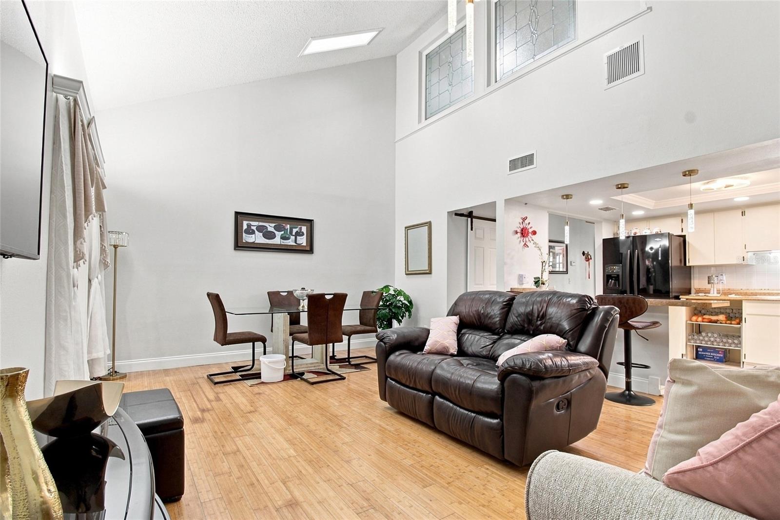 5304 BRADBURY CT