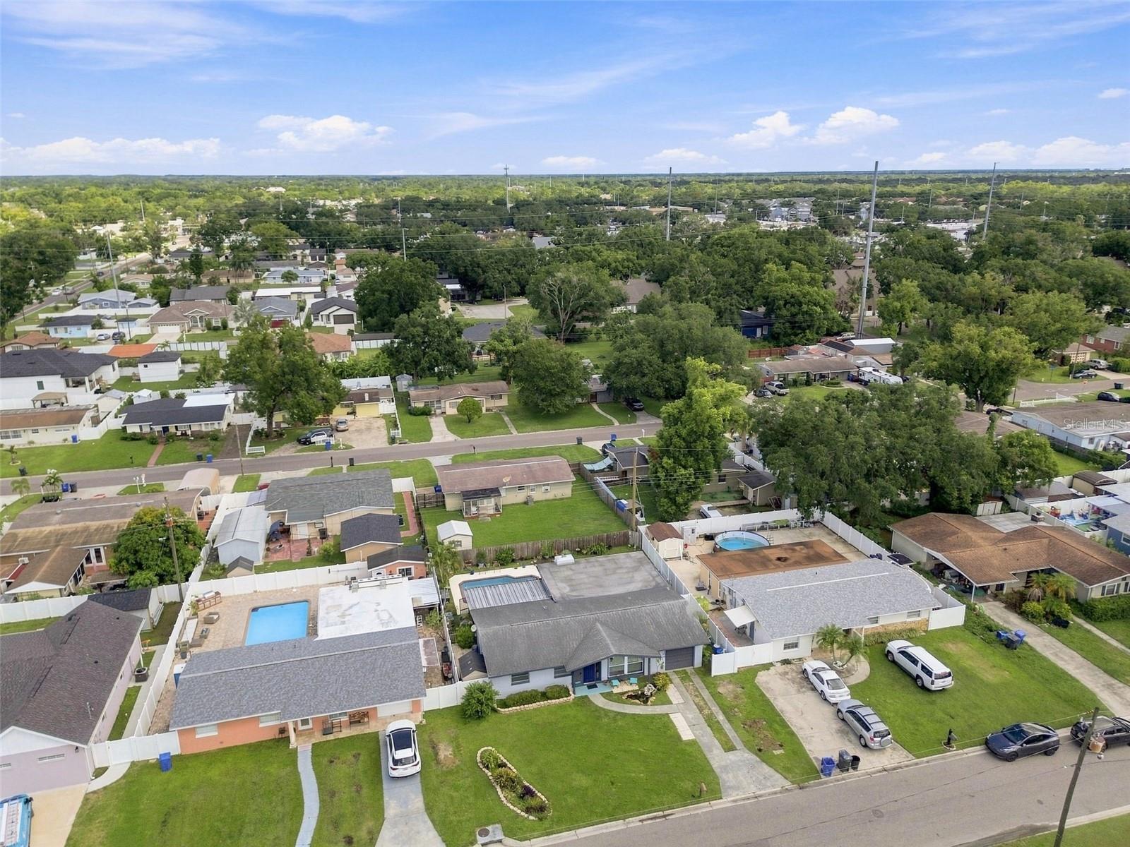 2609 AUBURN AVE W