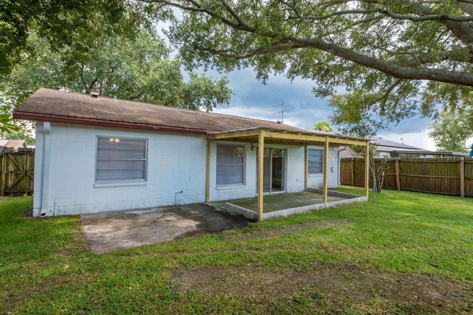 1074 BRIDLEWOOD WAY