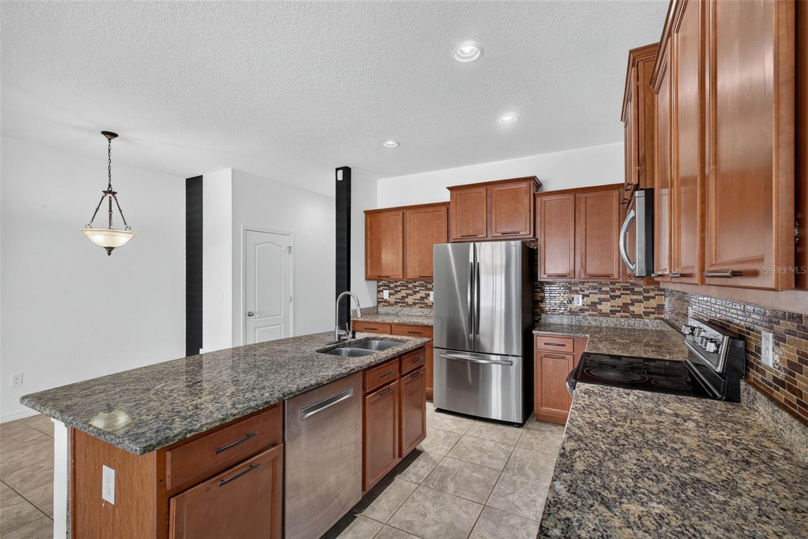 10406 ORCHID MIST CT