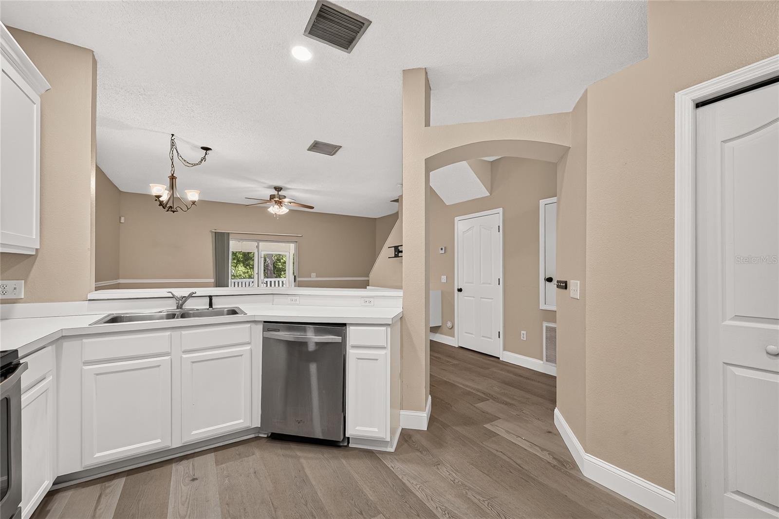 4319 DEERMONT CIR