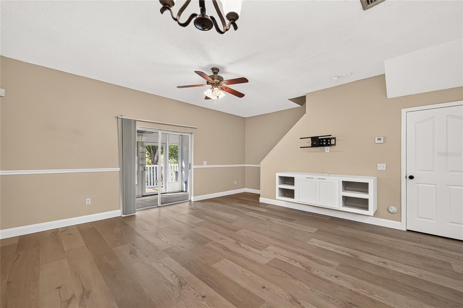 4319 DEERMONT CIR