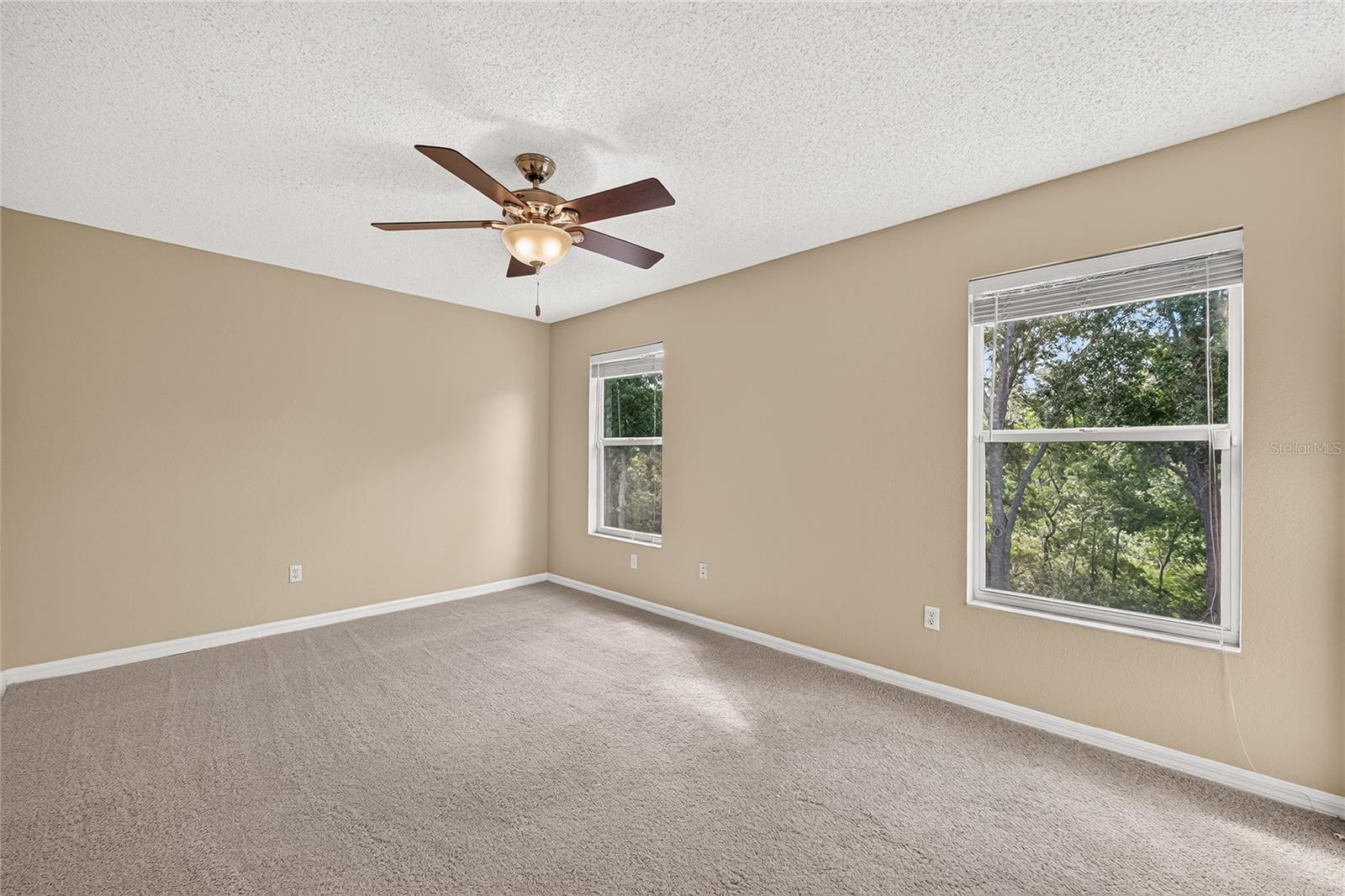4319 DEERMONT CIR