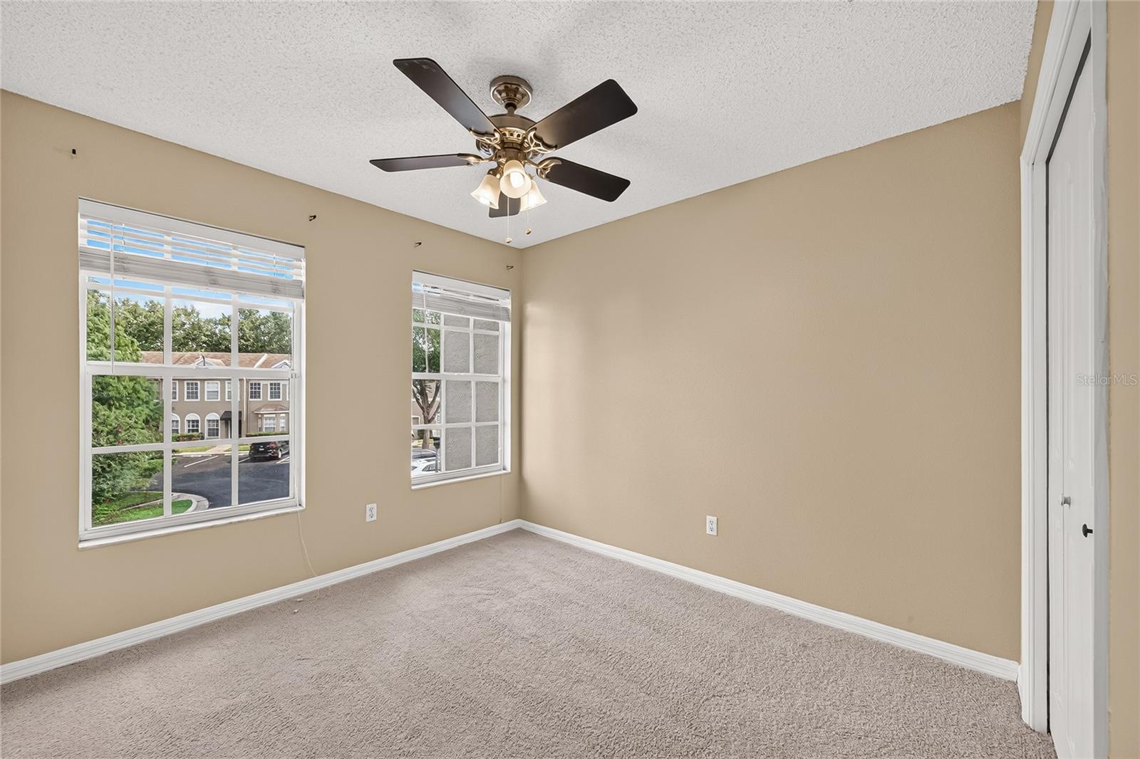 4319 DEERMONT CIR