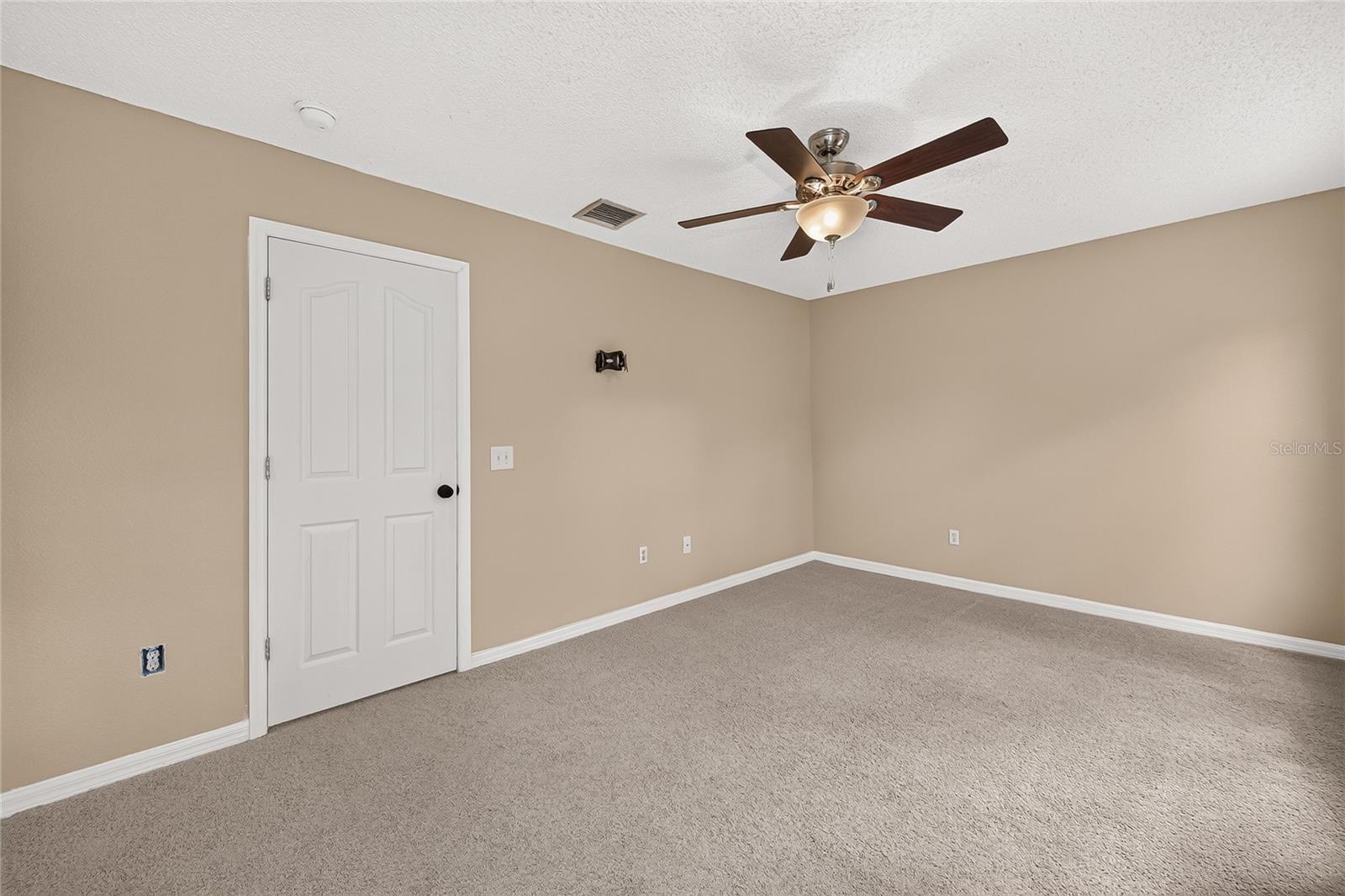 4319 DEERMONT CIR