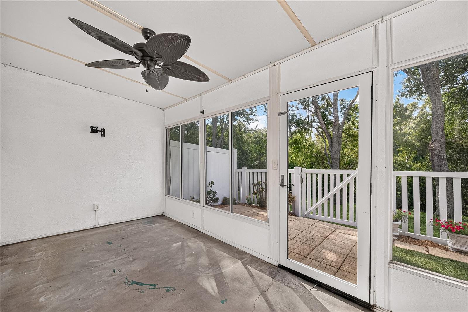 4319 DEERMONT CIR