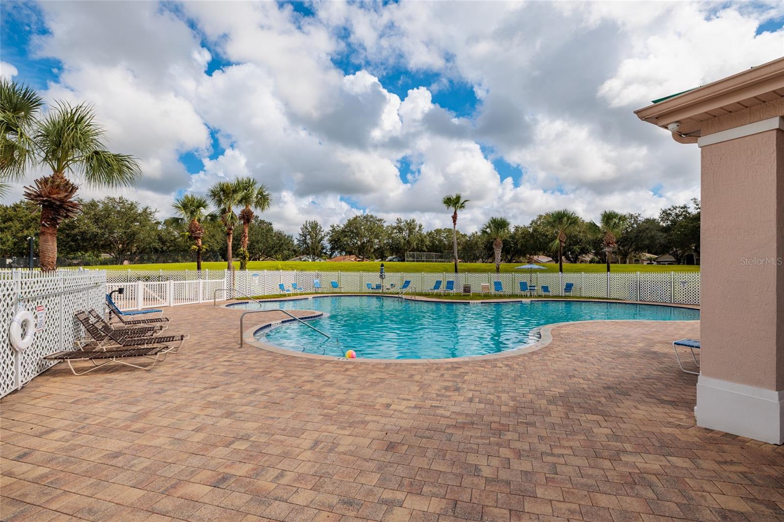 3513 PINE TOP DR