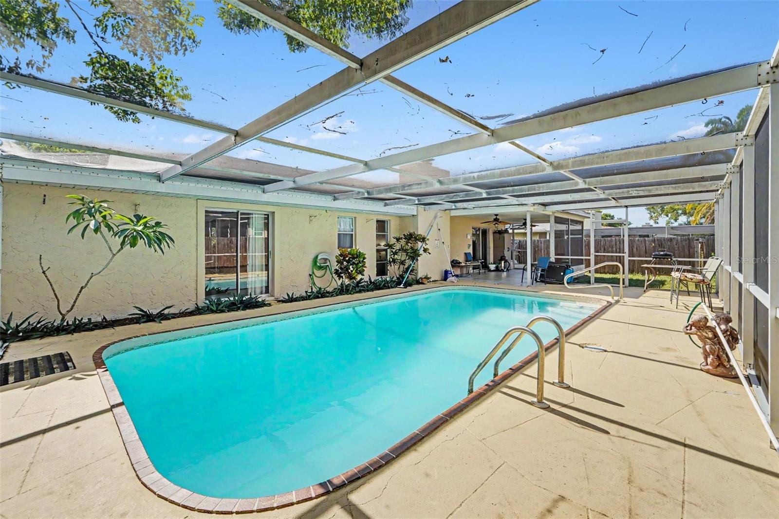 11022 SALT TREE DR