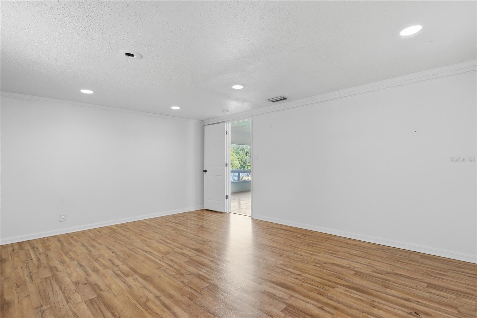 39250 MIRAMAR DR