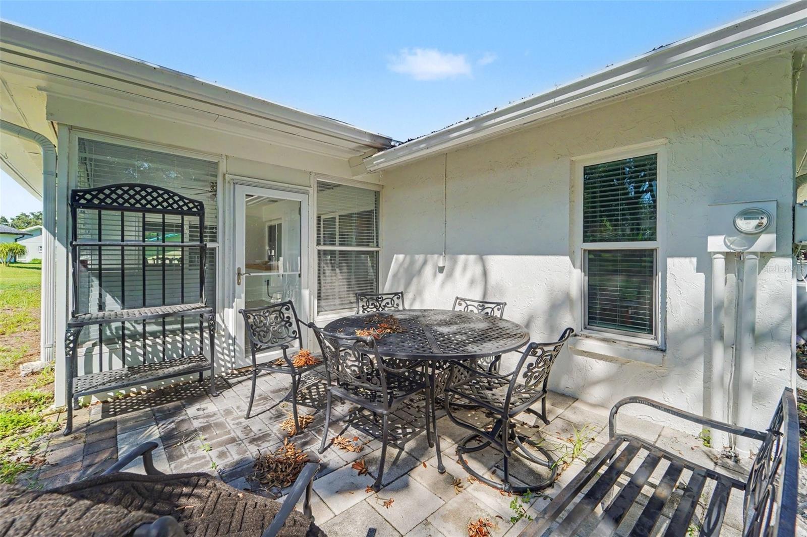 8521 CEDARVIEW CT