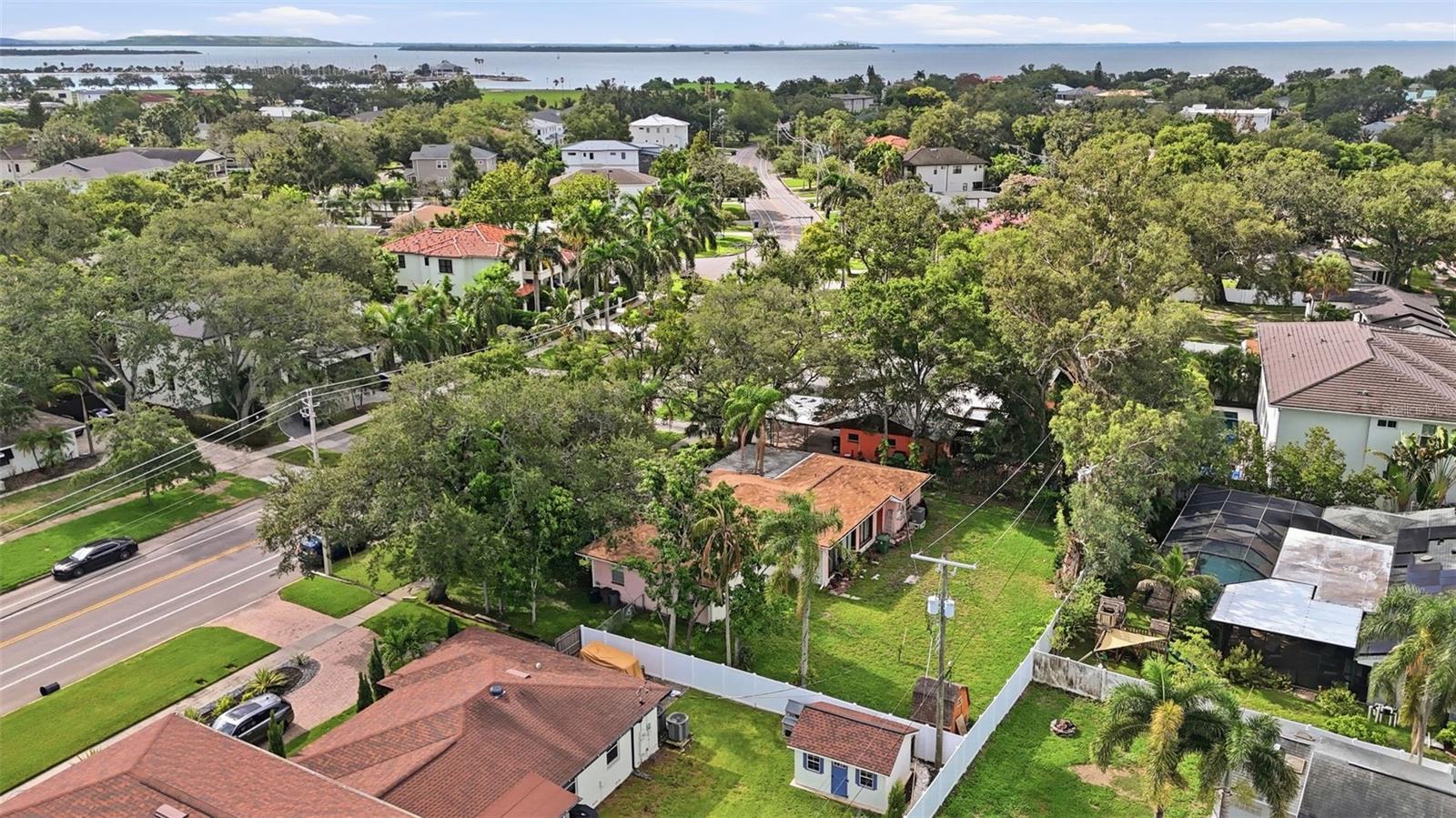 500 W DAVIS BLVD